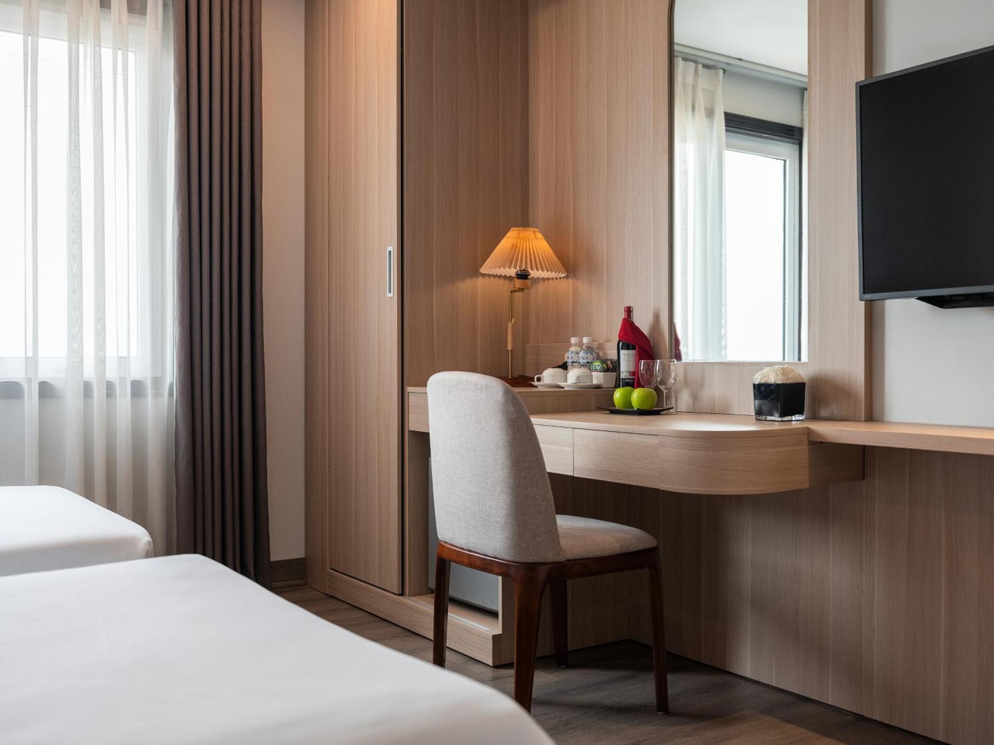 Minasi Premium Hotel Hanoi Exterior foto