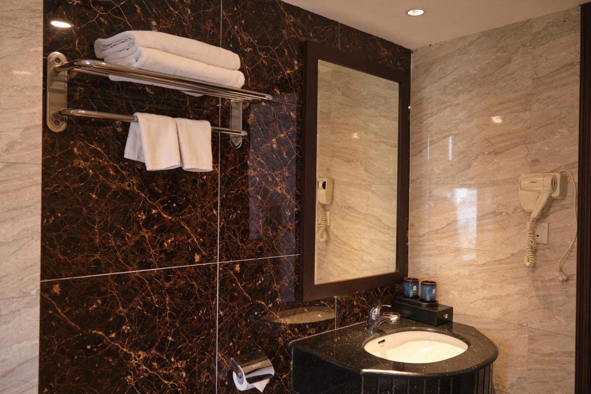 Minasi Premium Hotel Hanoi Exterior foto